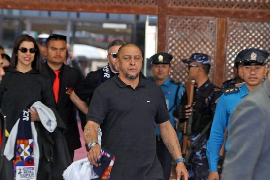 ब्राजिलियन लेजेन्डरी फुटबलर रोबर्टो कार्लोस नेपालमा